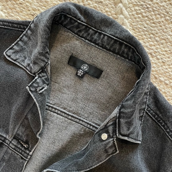 Missguided Denim Jacket - Picture 2 of 4